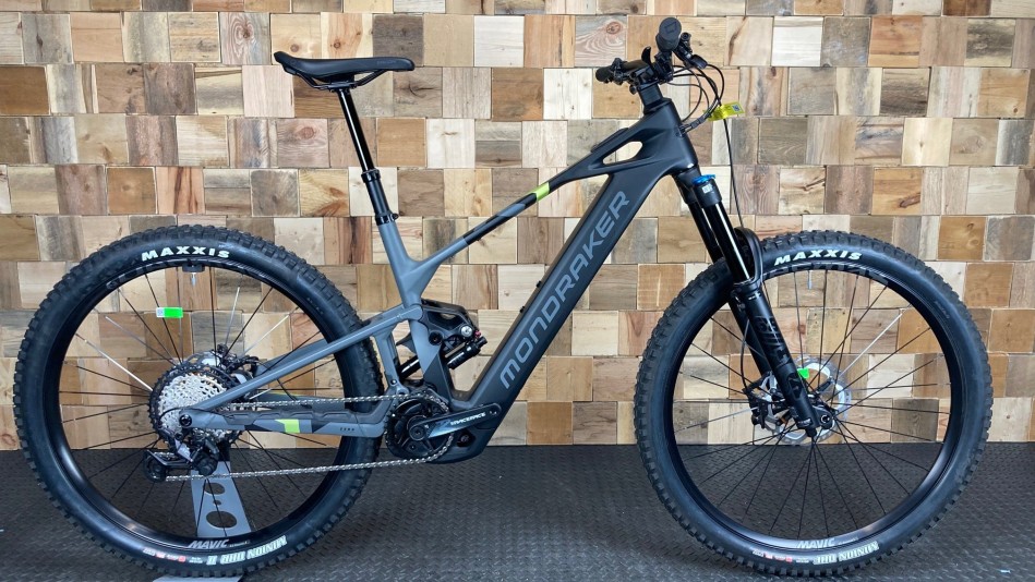 Mondraker Crafty Carbon R 2025 Medium/Large Black/Tonic eMTB - Shop Soiled