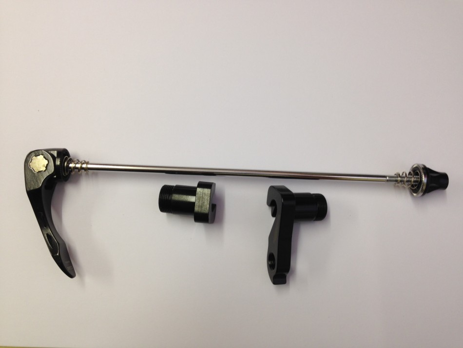 Devinci Dropout / Quick Release Kit for 135mm Split Pivot Frames