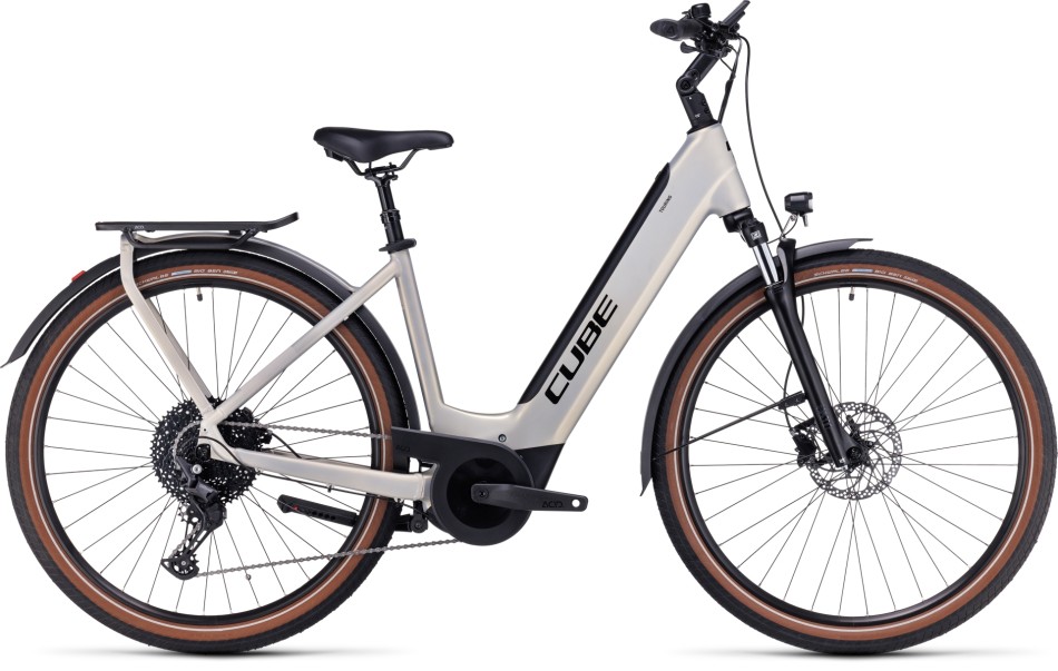 Cube Touring Hybrid Pro 625 2023 Easy Entry Silver/Black eBike